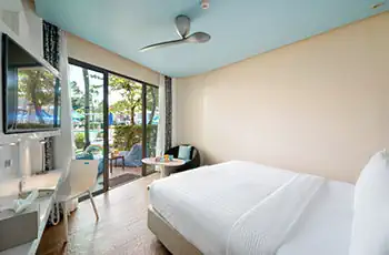 Deluxe Poolzimmer